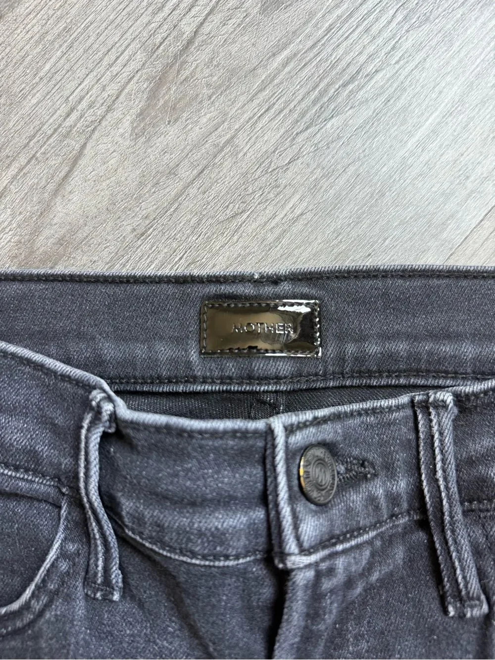 MOTHER The Hustler Ankle Fray Jeans Washed Black 27 Waist